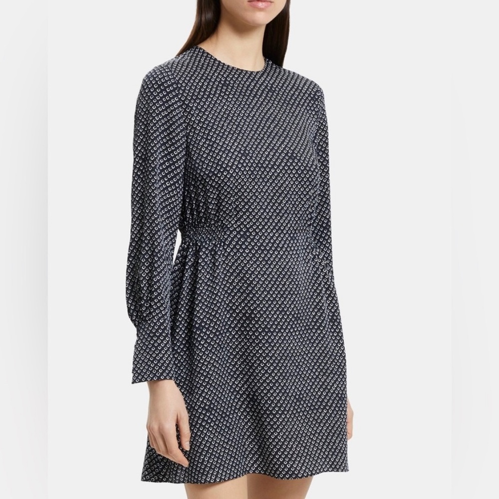 100% Silk Theory Dress Long Sleeve Mini size 6